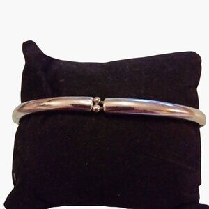 Silver Tone Hinged Bangle Bracelet Stretch 7 inch